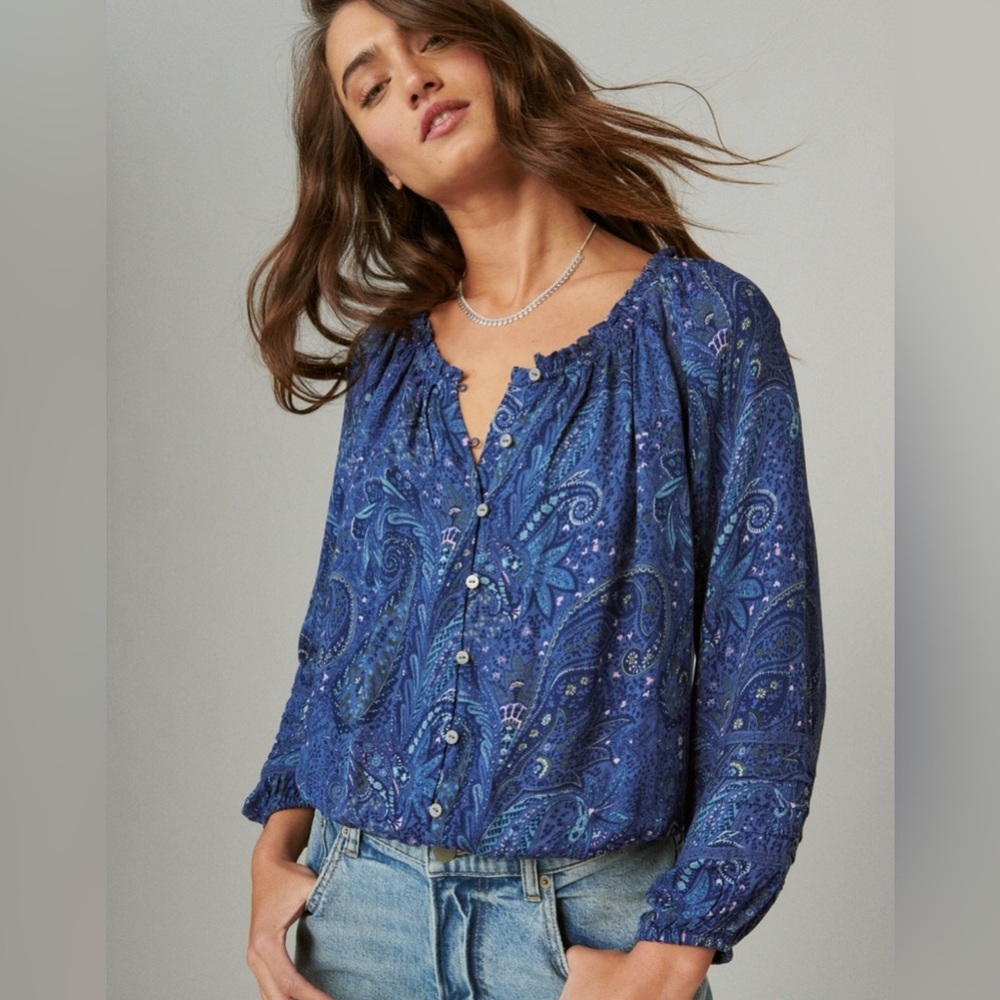 Lucky Brand Boho Blue Paisley Bubble Hem Peasant Blouse size Medium